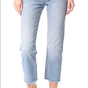 Levi’s Straight Wedgie. gently worn size 28